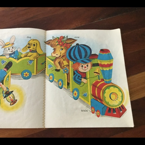 ⚜️ Adorable Raggedy Ann Vintage Cloth Book - Picture 3 of 16